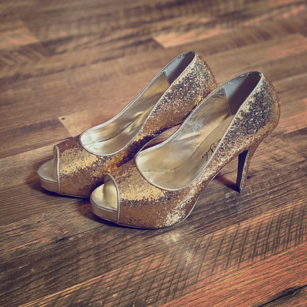 Gold Glitter Peep Toe Pumps Size 8